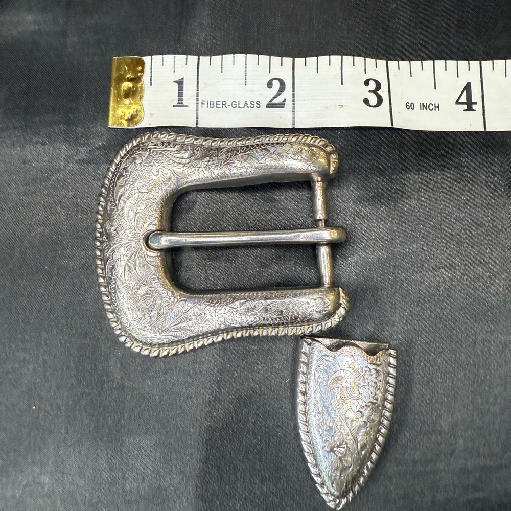 Nickel Western Cowboy Belt Buckle 2 piece set
 Flower - Fits 1.5" Belt